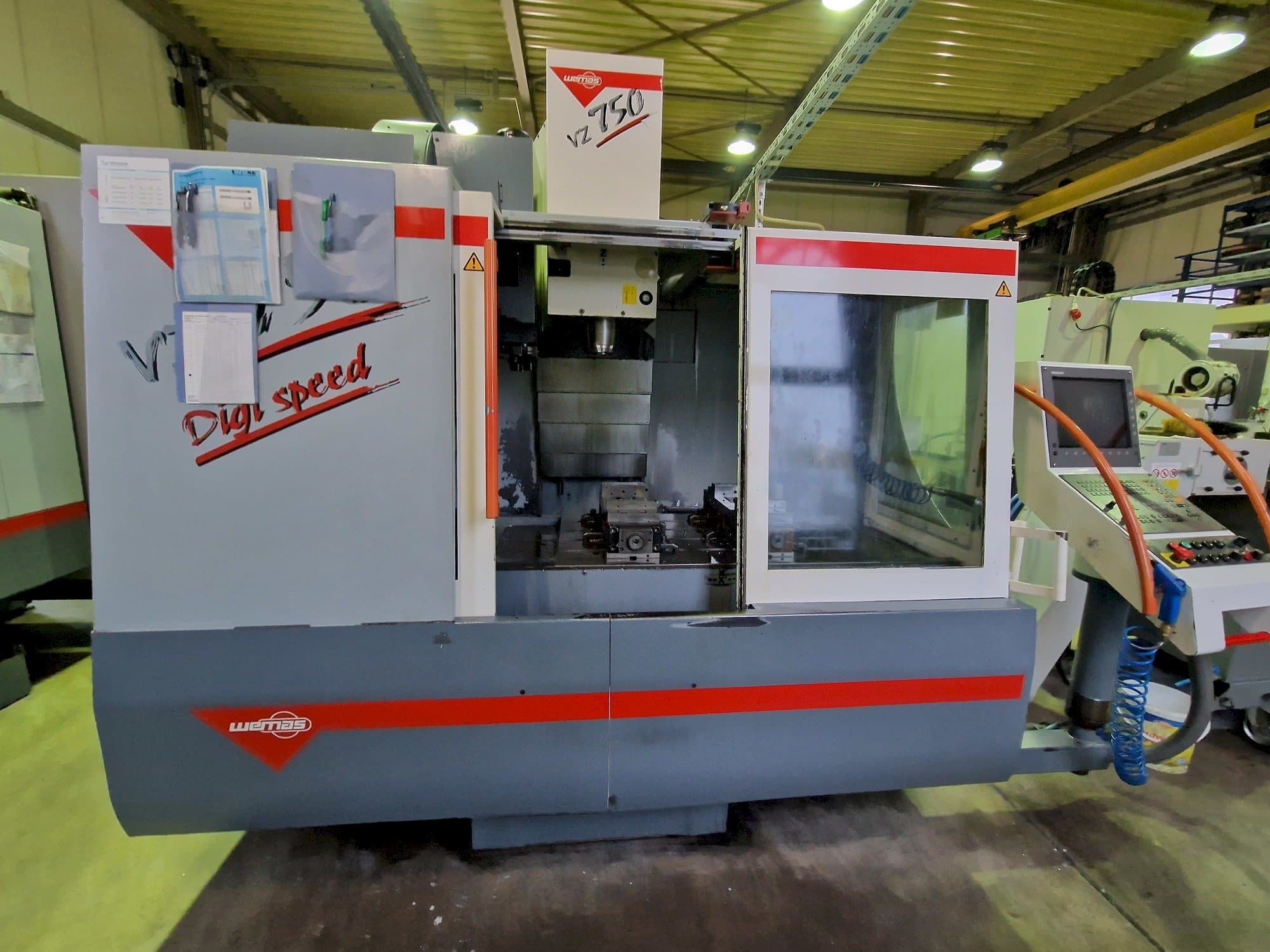 Prikaz  stroja WEMAS VZ 750  sprijeda