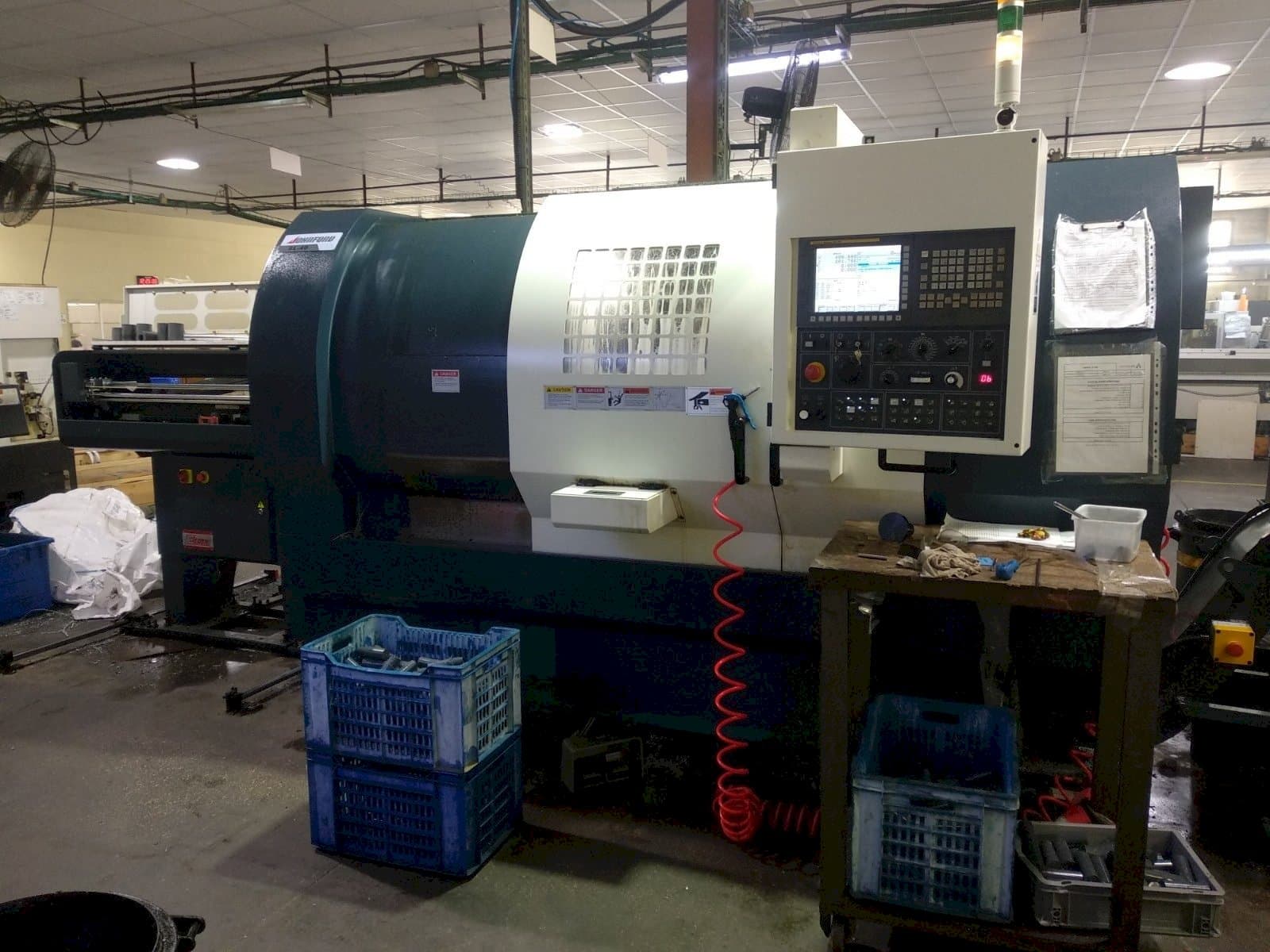 Prikaz  stroja Johnford SL-40  sprijeda