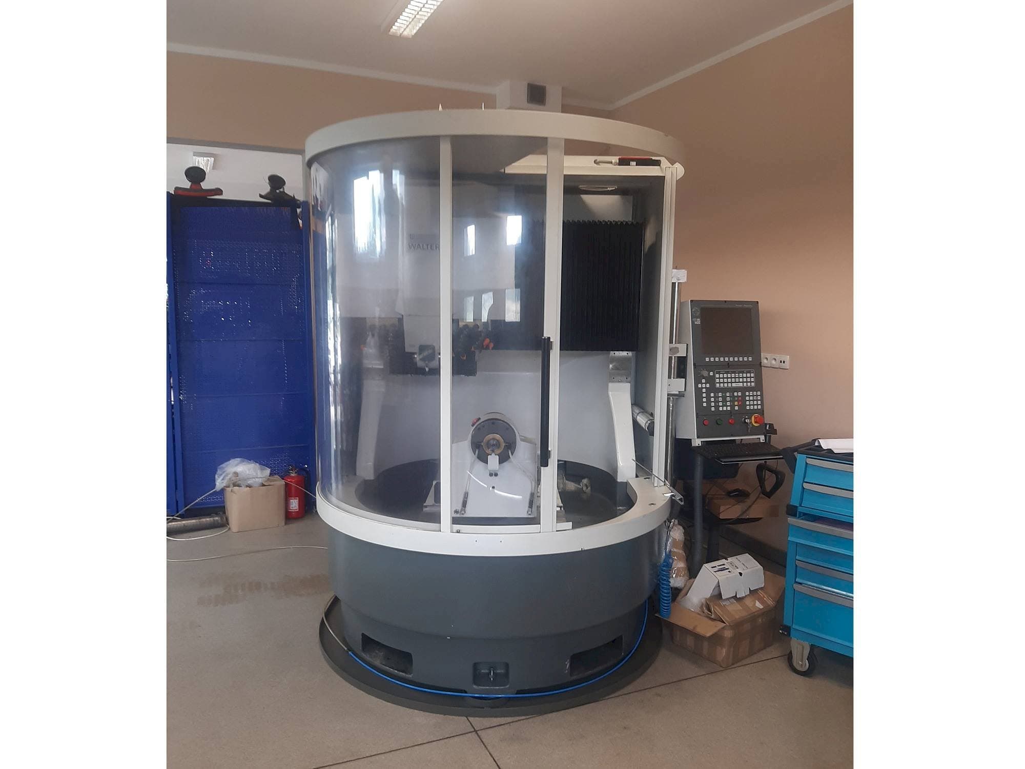 Prikaz  stroja Walter   sprijeda