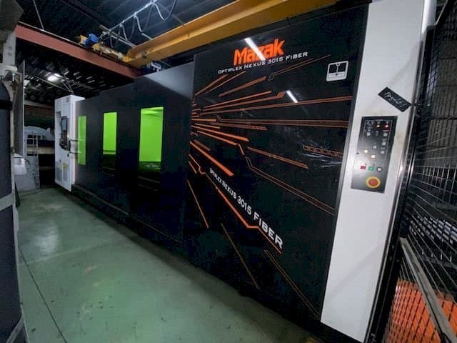 Prikaz  stroja Mazak Optiplex Nexus 3015  sprijeda