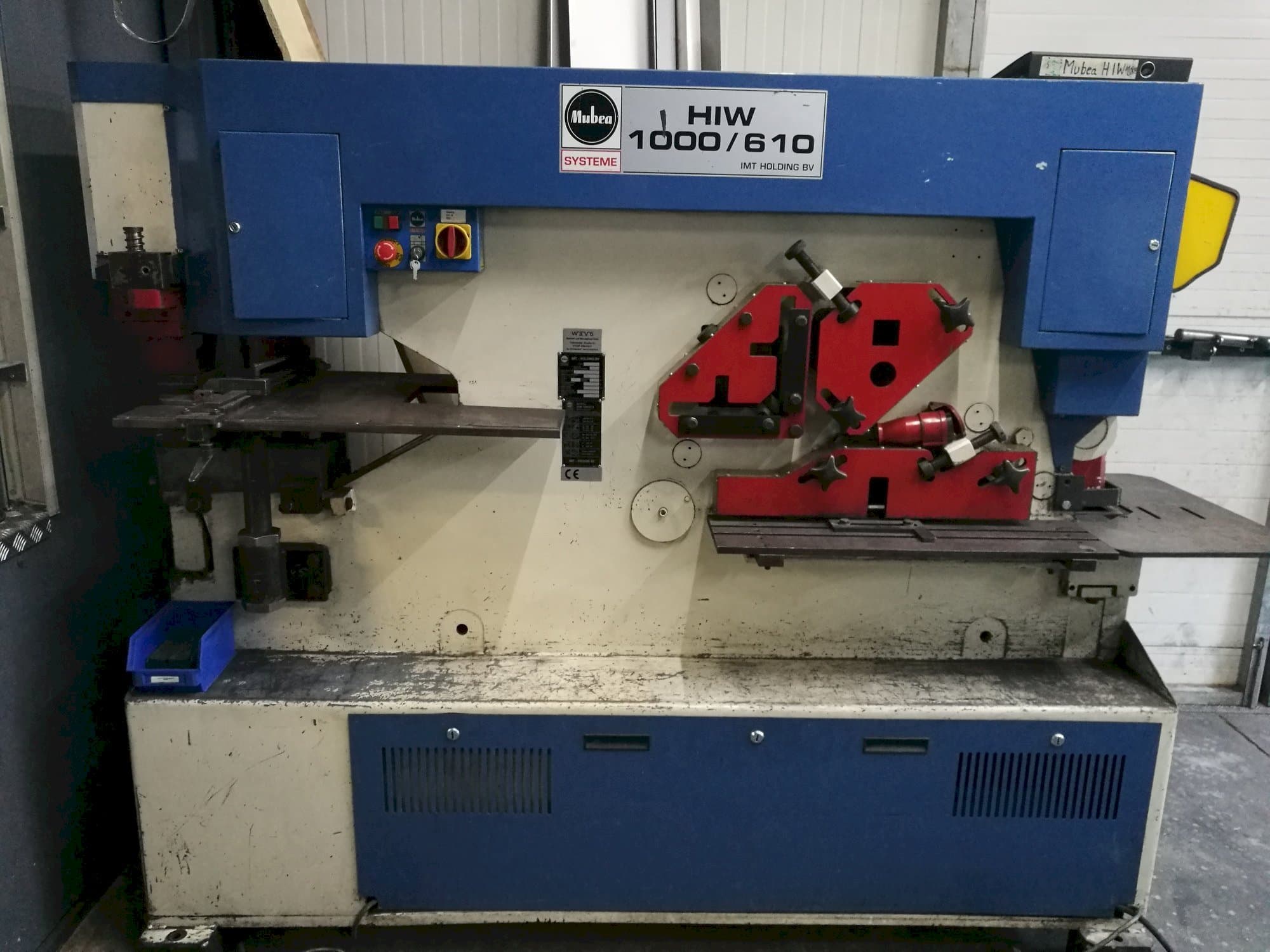 Prikaz  stroja Mubea HIW 1000/610  sprijeda