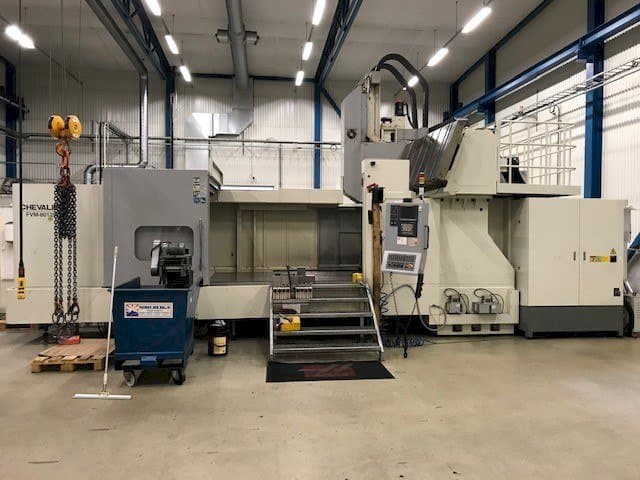 Prikaz  stroja Chevalier FVM-80125DC  sprijeda