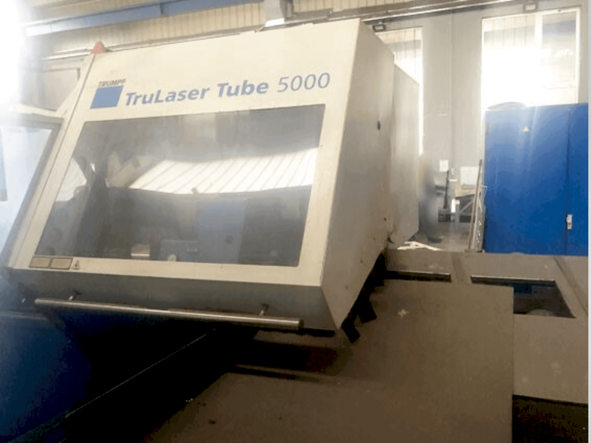 Prikaz  stroja TRUMPF tru laser tube 5000  sprijeda