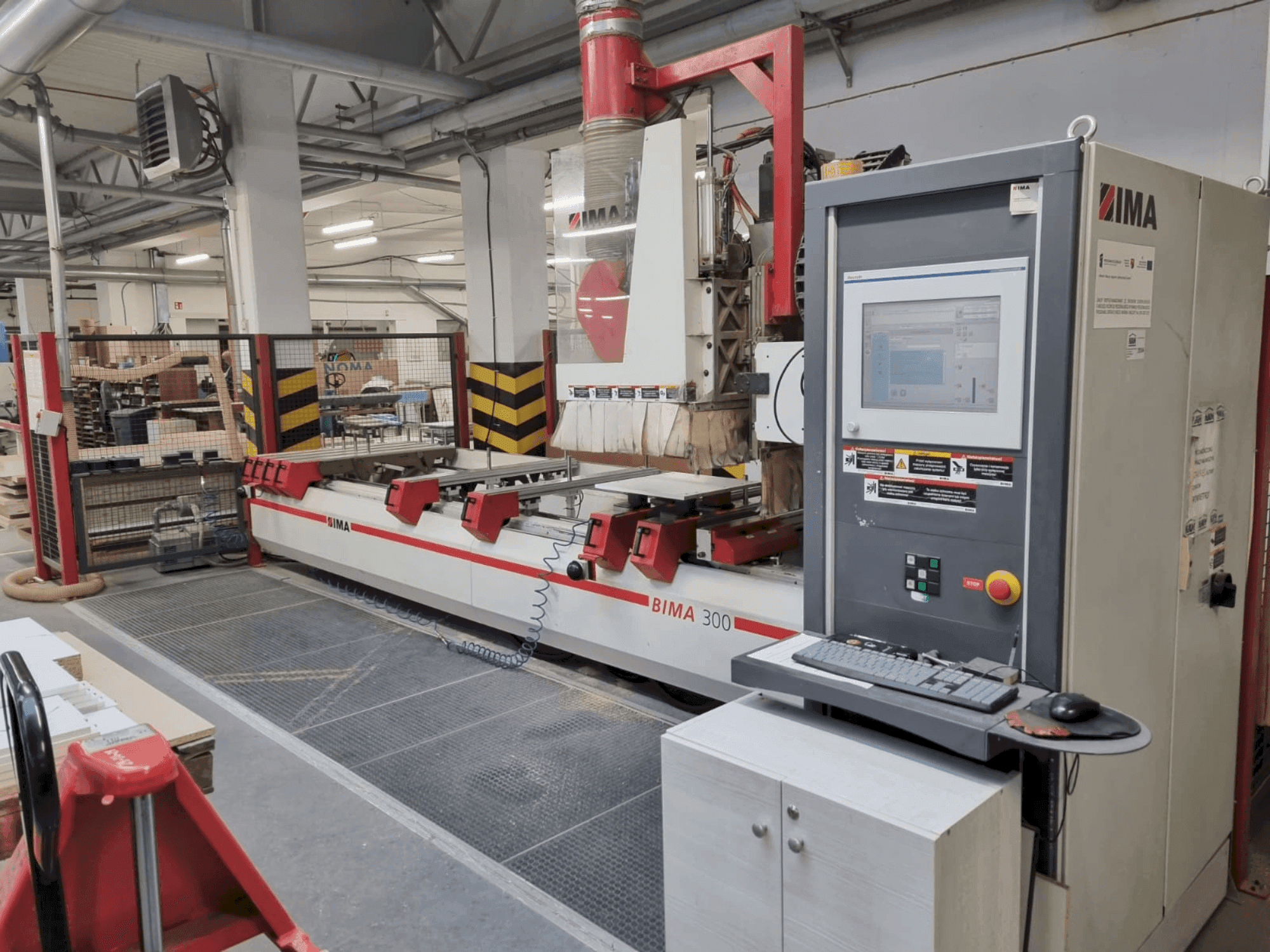 Prikaz  stroja IMA BIMA 300  sprijeda