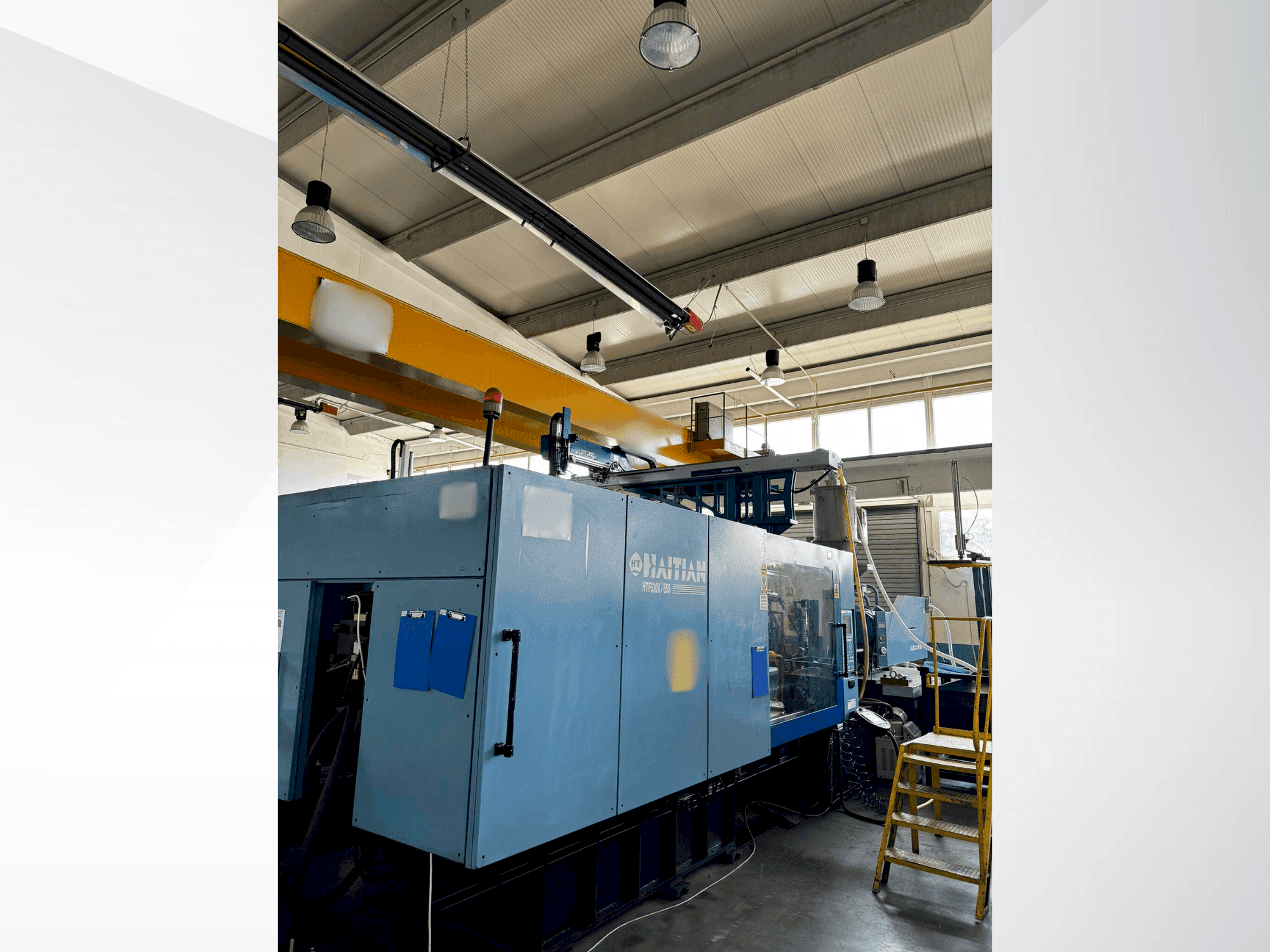 Prikaz  stroja HAITIAN 530/650  sprijeda