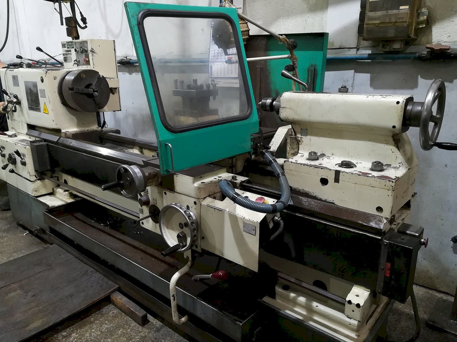 Prikaz  stroja TOS SN 71 C  sprijeda