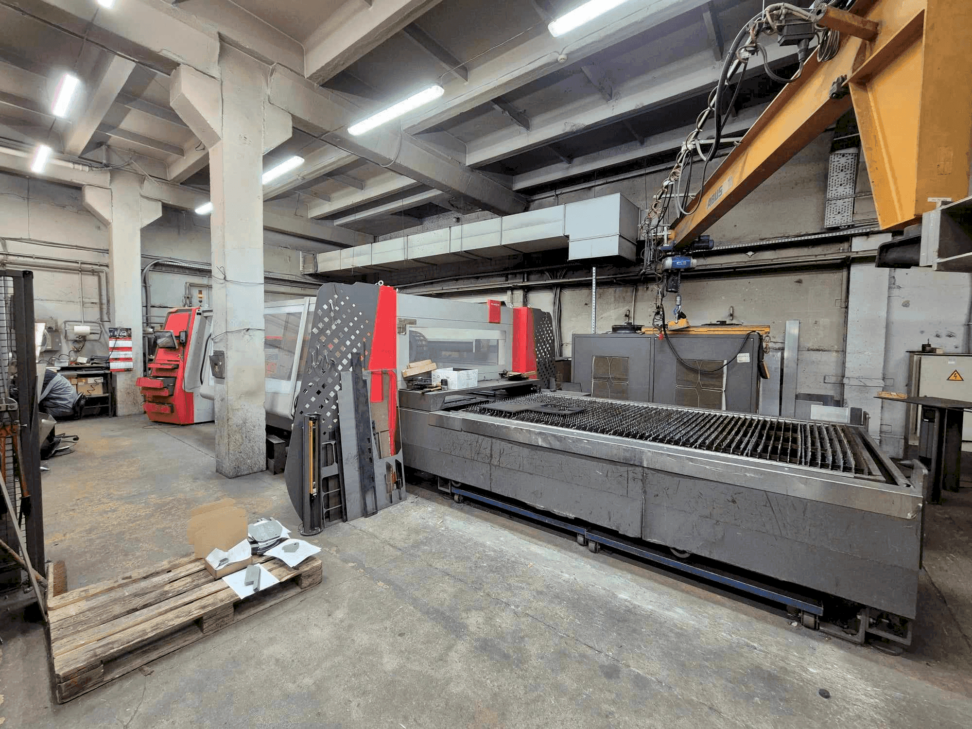 Prikaz  stroja Bystronic BYSTRONIC ByAutonom 3015 (2014)  sprijeda