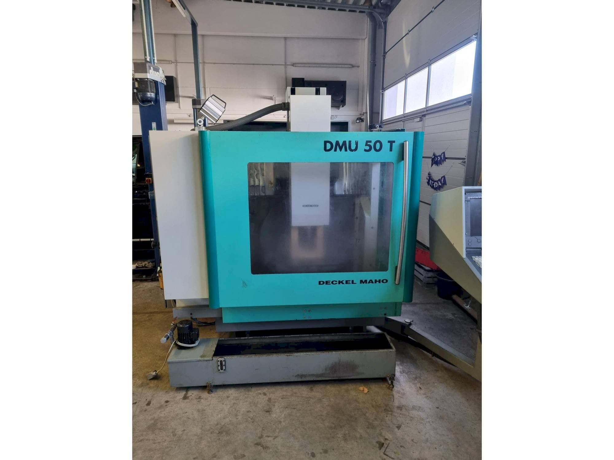 Prikaz  stroja DECKEL MAHO DMU 50 T  sprijeda