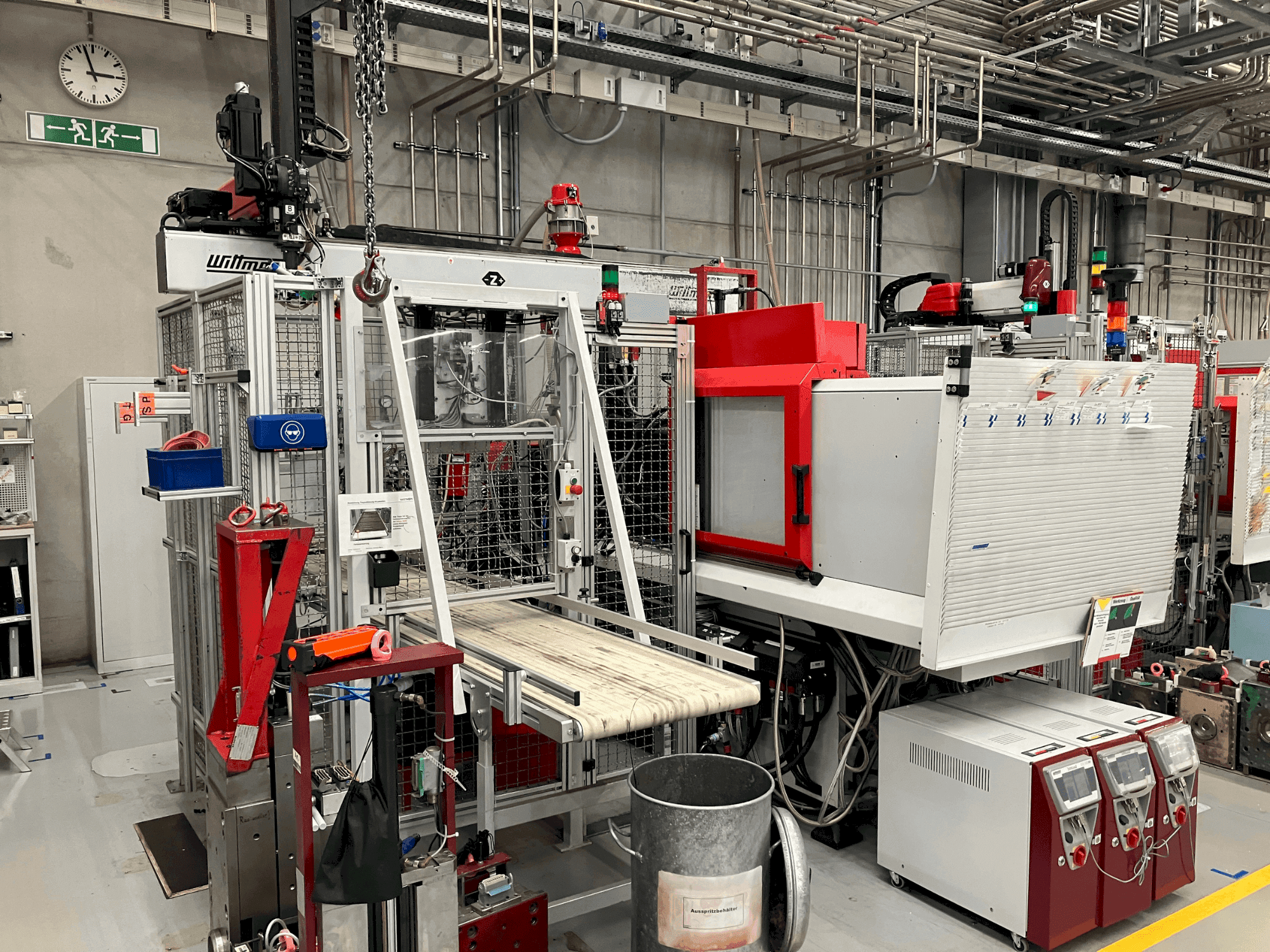 Prikaz  stroja Arburg Allrounder 420 S 800-350  sprijeda