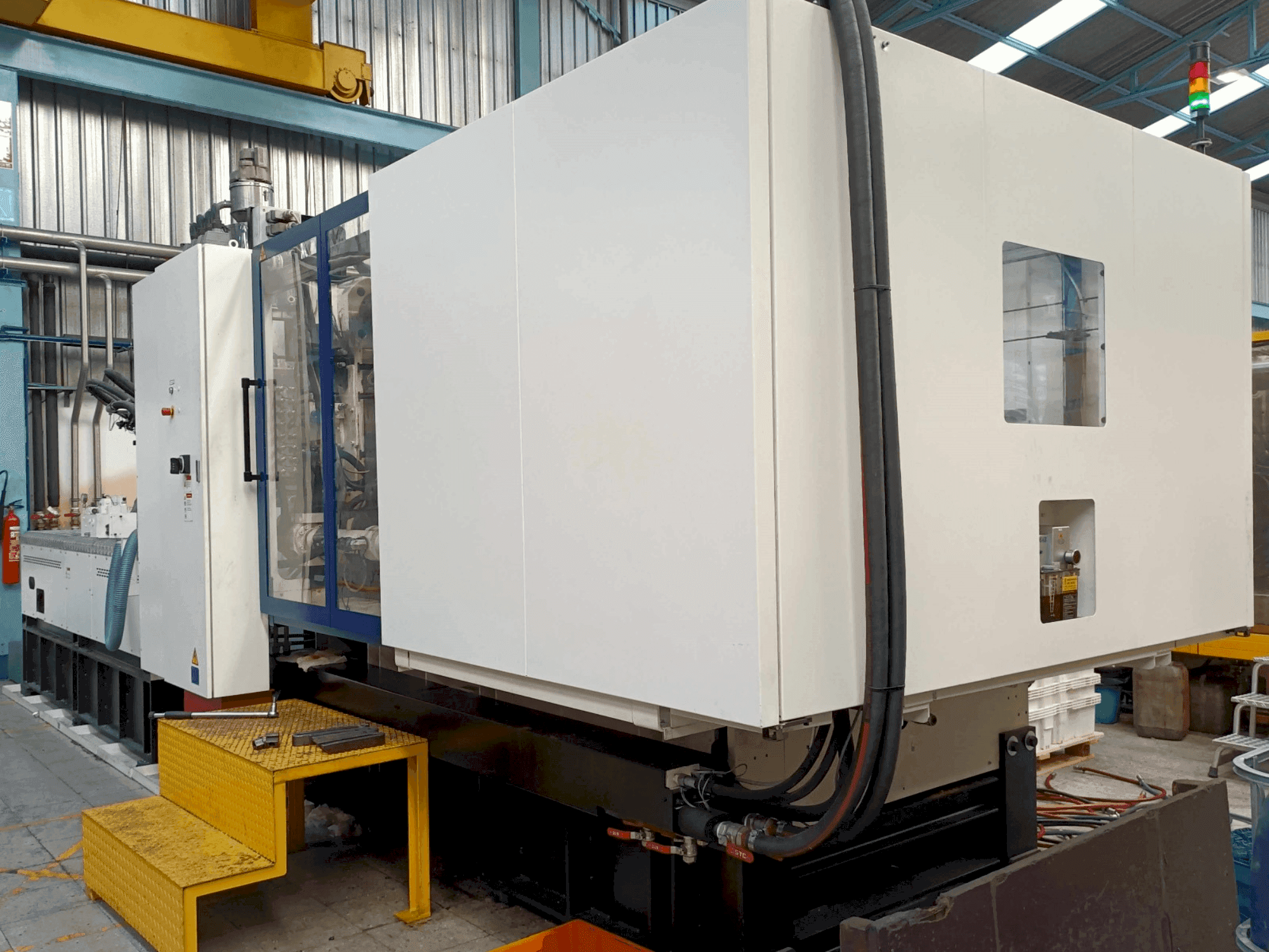 Prikaz  stroja HAITIAN JU650II  sprijeda