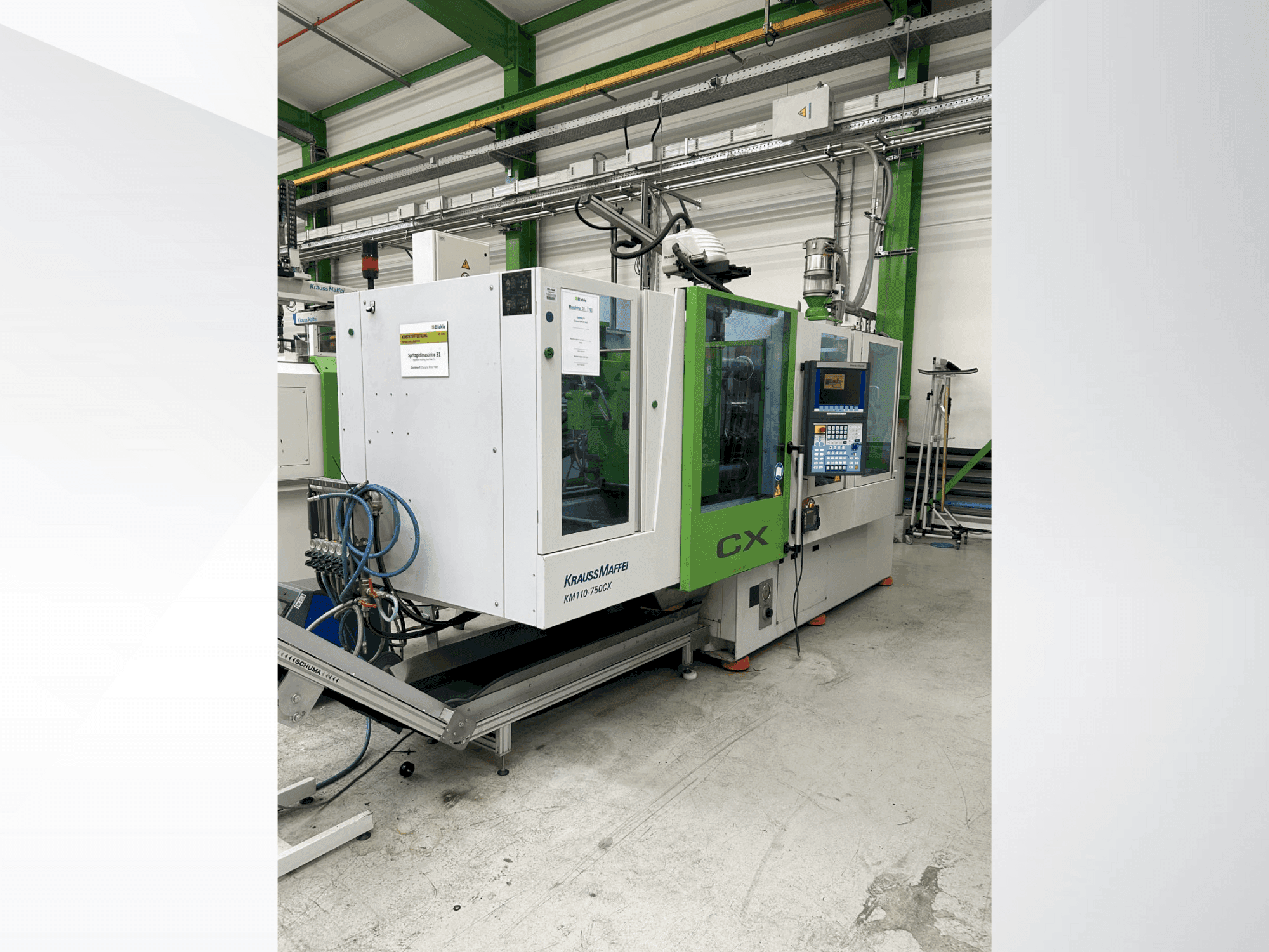 Prikaz  stroja Krauss Maffei 110-750 CX  sprijeda