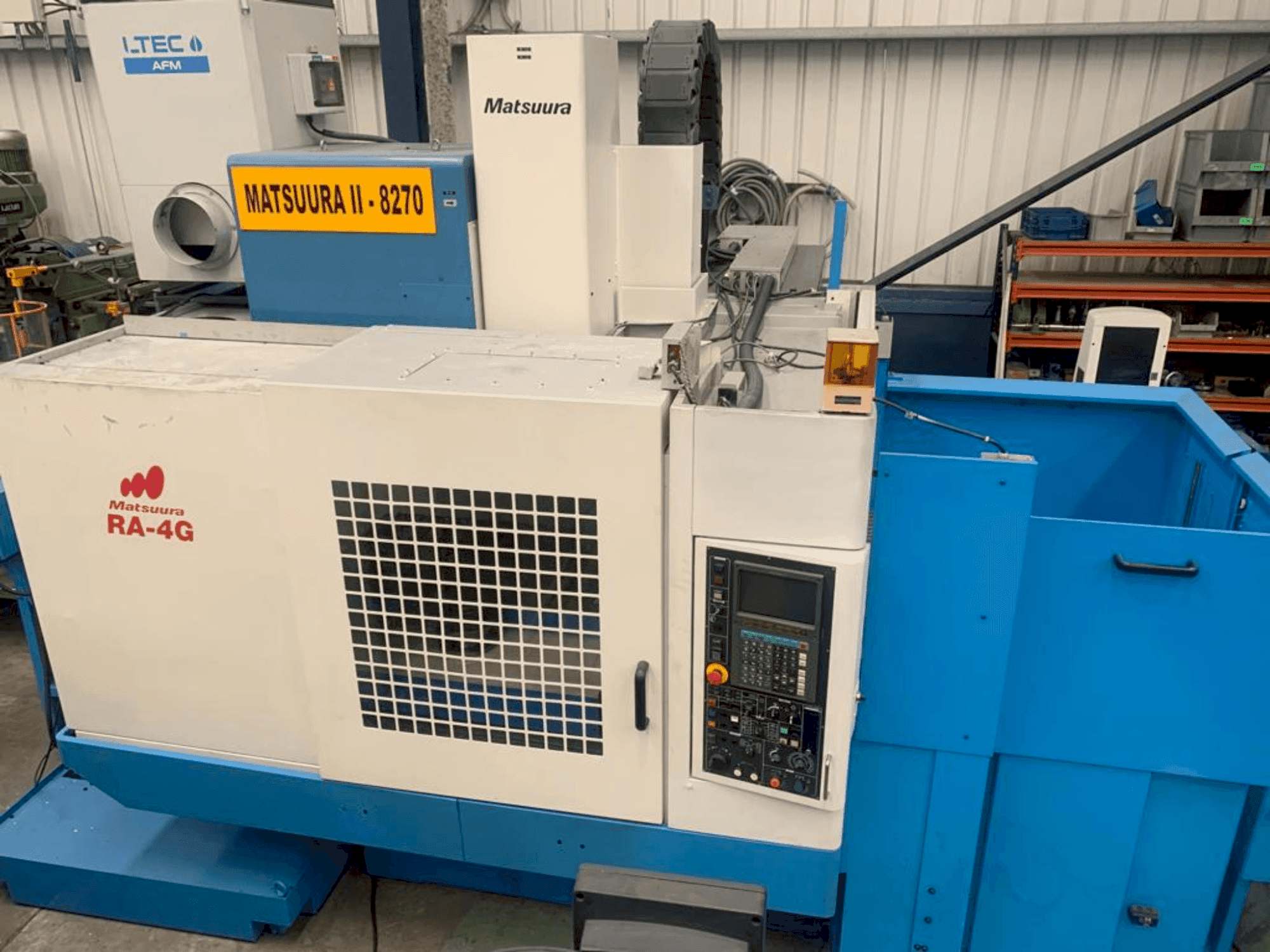 Prikaz  stroja Matsuura RA-4G  sprijeda
