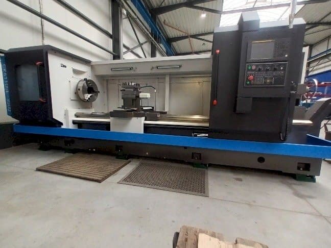 Prikaz  stroja Ningbo Oturn CK61100E-3000  sprijeda