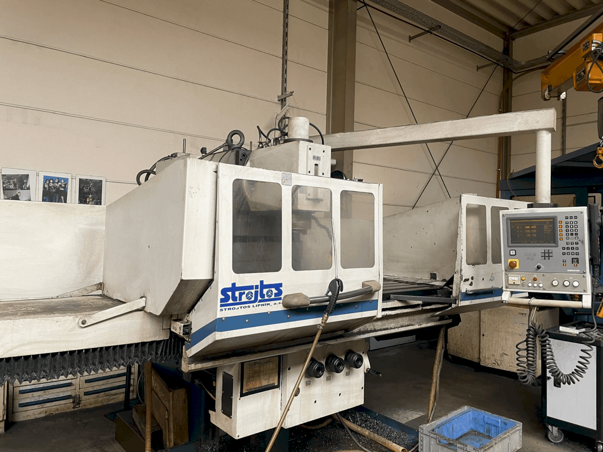 Prikaz  stroja Strojtos  FGS 63 NCP  sprijeda