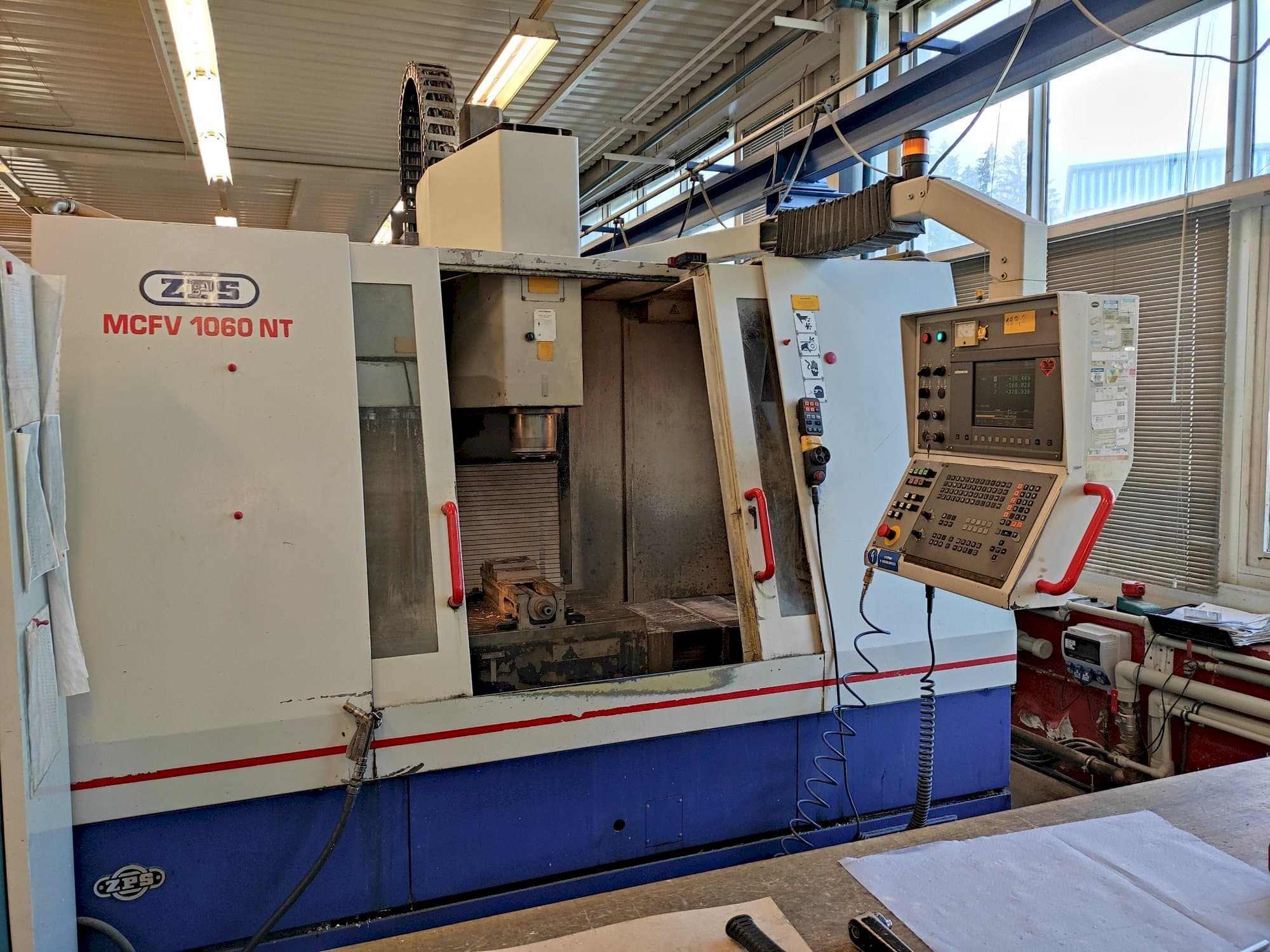 Prikaz  stroja ZPS MCFV 1060 NT  sprijeda