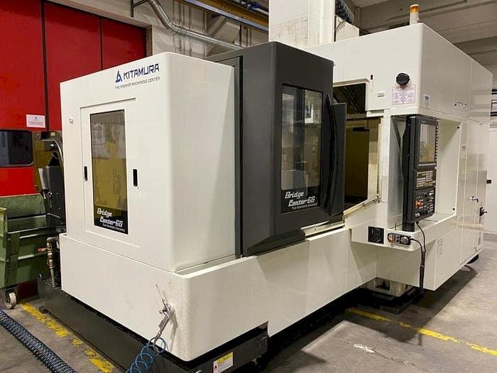 Prikaz  stroja Kitamura Bridge 6G  sprijeda