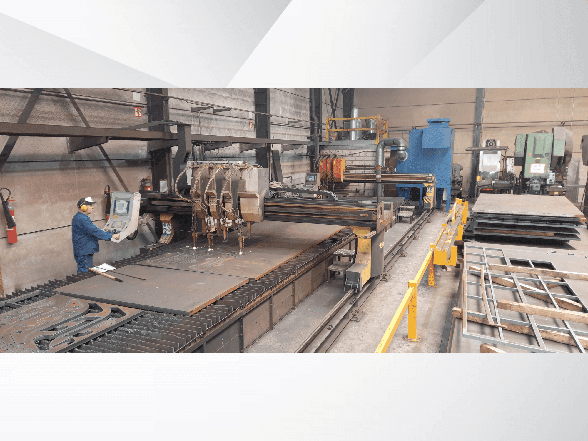 Prikaz  stroja SOITAAB Lineatech-Nova 40  sprijeda