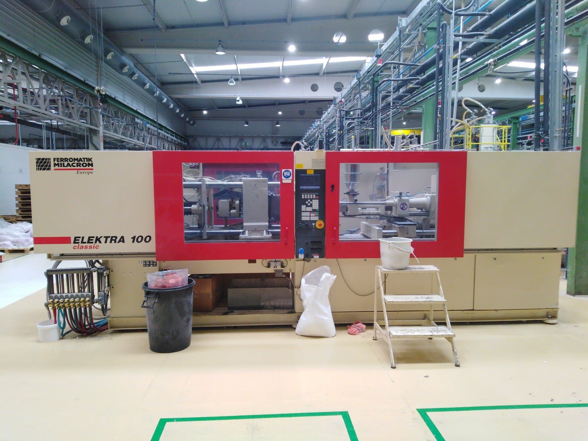 Prikaz  stroja Ferromatik Electra 100  sprijeda