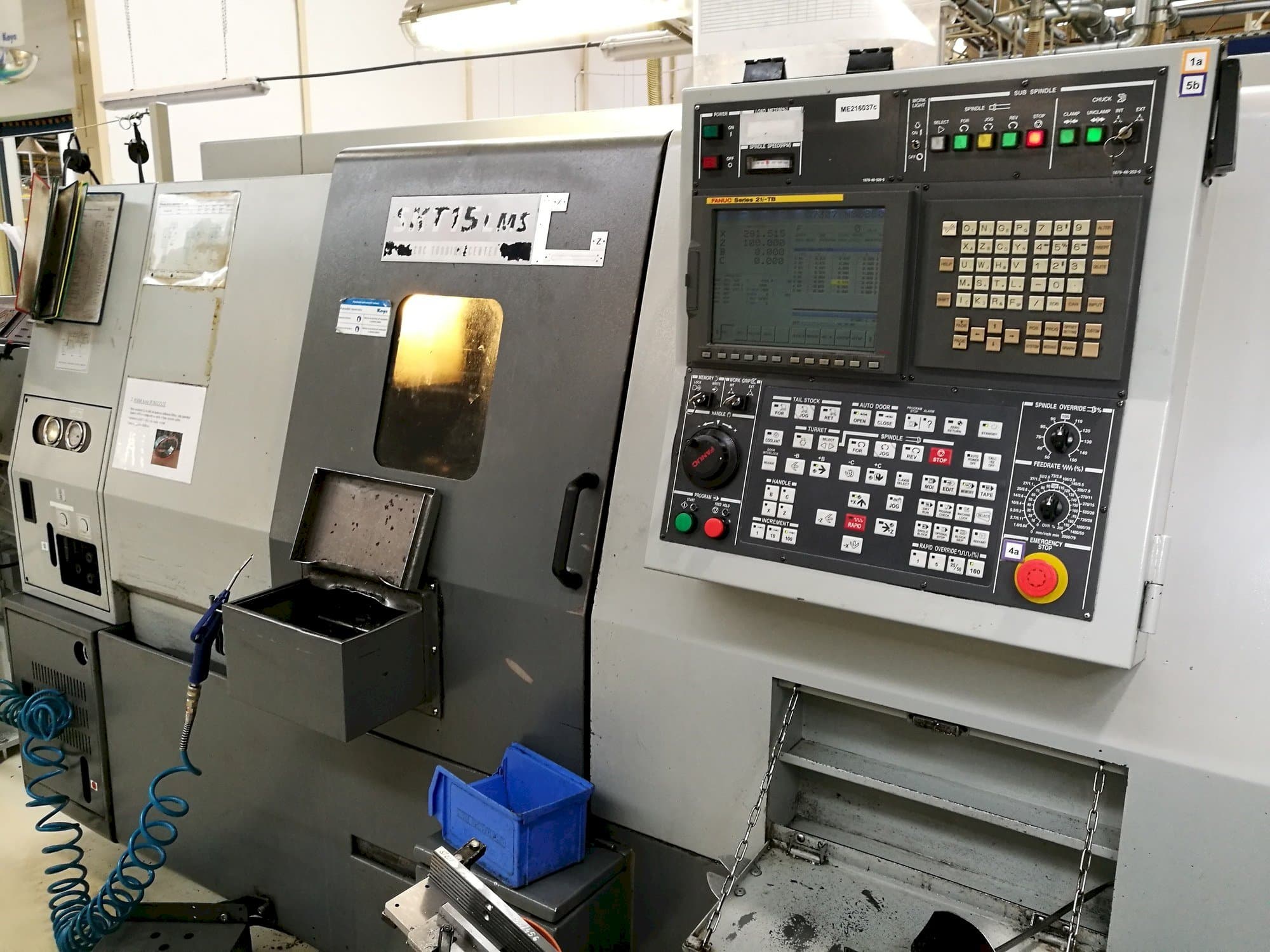 Prikaz  stroja Hyundai Kia SKT 15 LMS  sprijeda