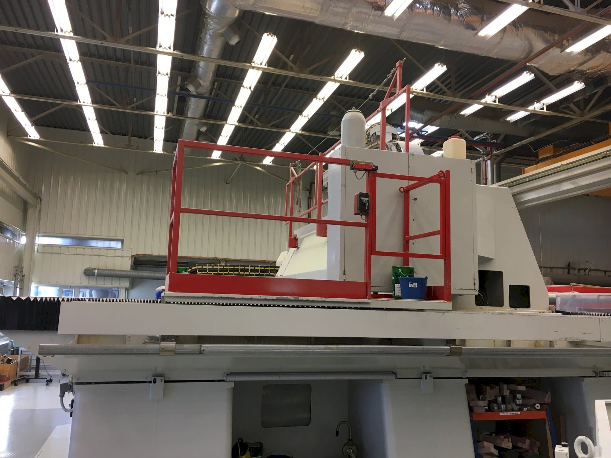 Prikaz  stroja Forest Line Minumac II 305 TH  sprijeda