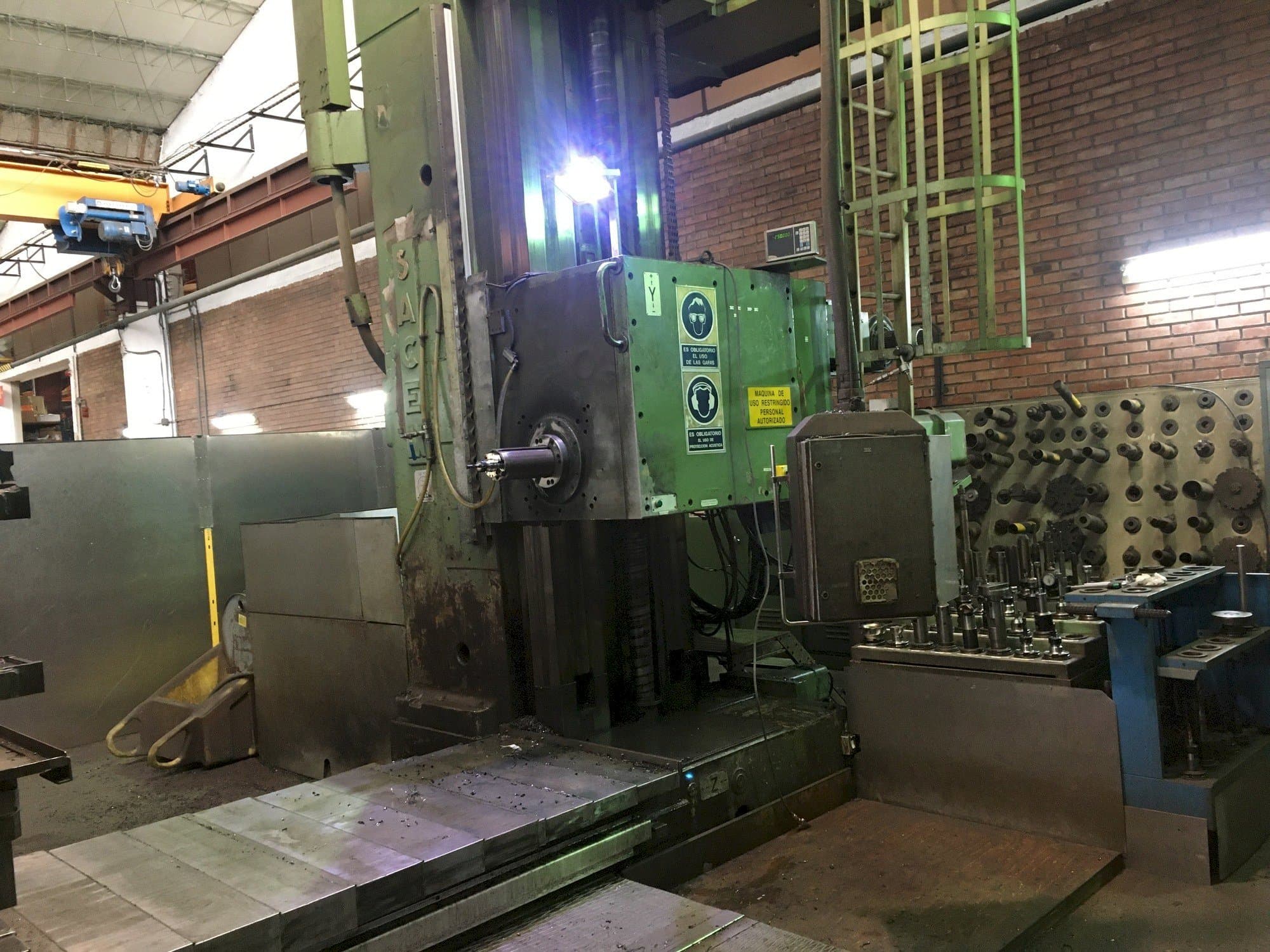 Prikaz  stroja Sacem									 M.S.T 130 C/N  sprijeda