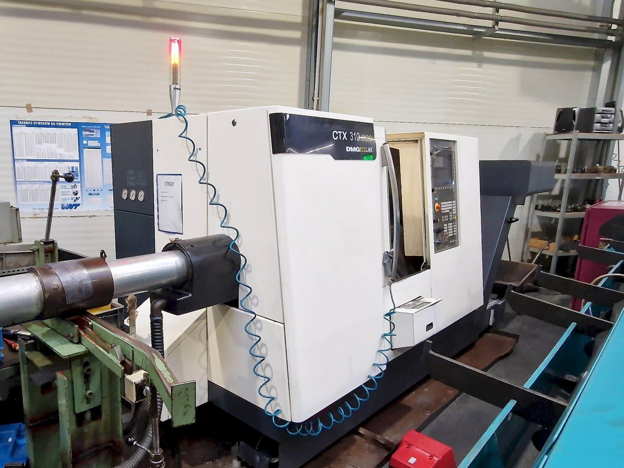 Prikaz lijeve strane  stroja DMG CTX 310 ecoline