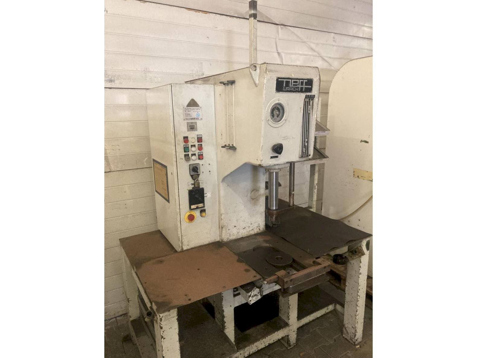 Prikaz  stroja Walter NEFF T6.3  sprijeda