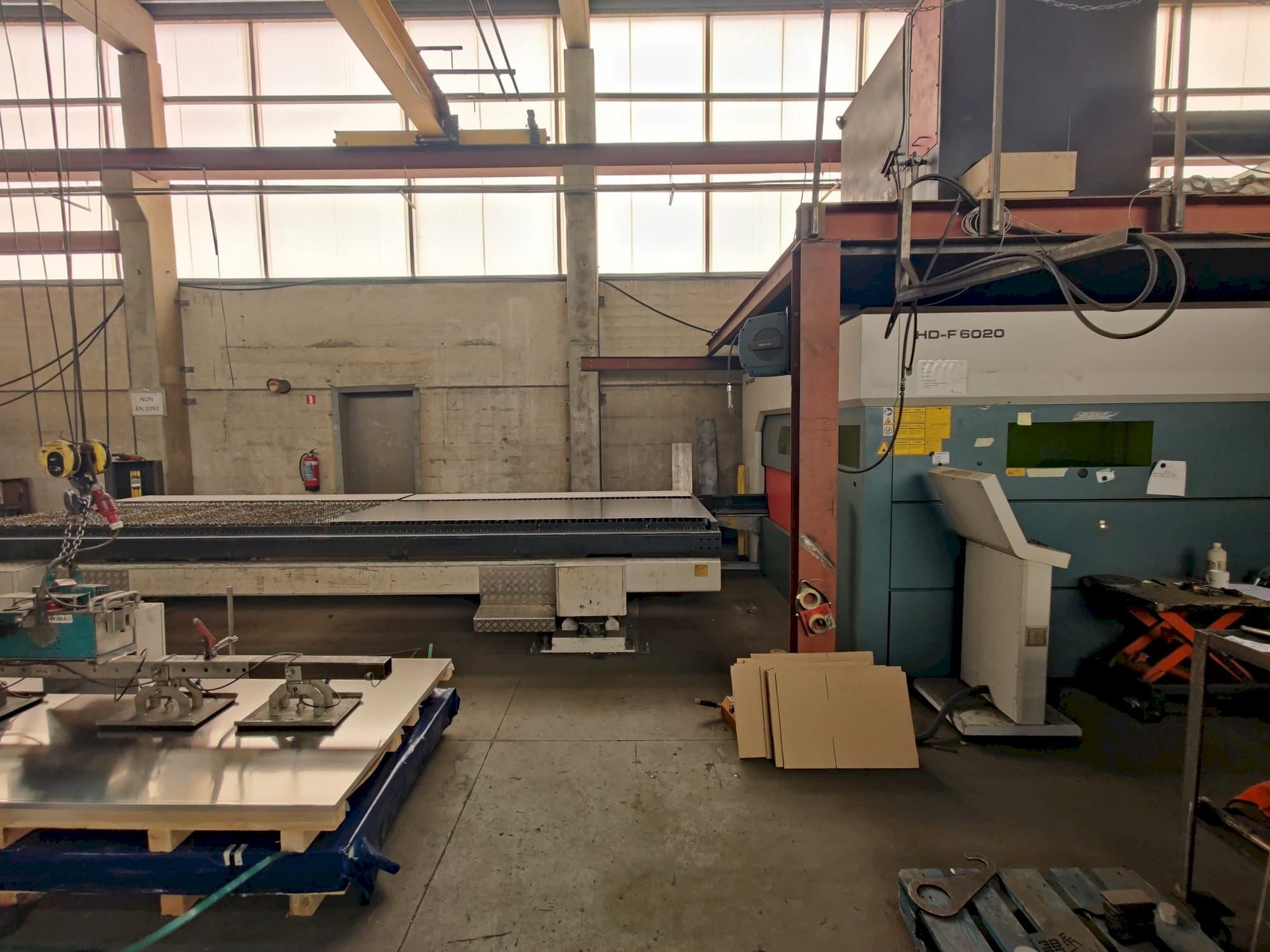 Prikaz  stroja Durma HD-F 6020 III  sprijeda