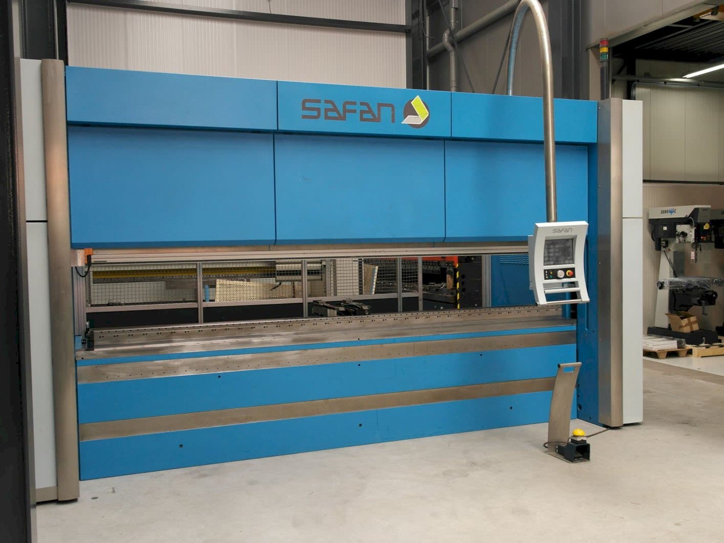 Prikaz  stroja Safan E-Brake 200-4100 TS 1 sprijeda