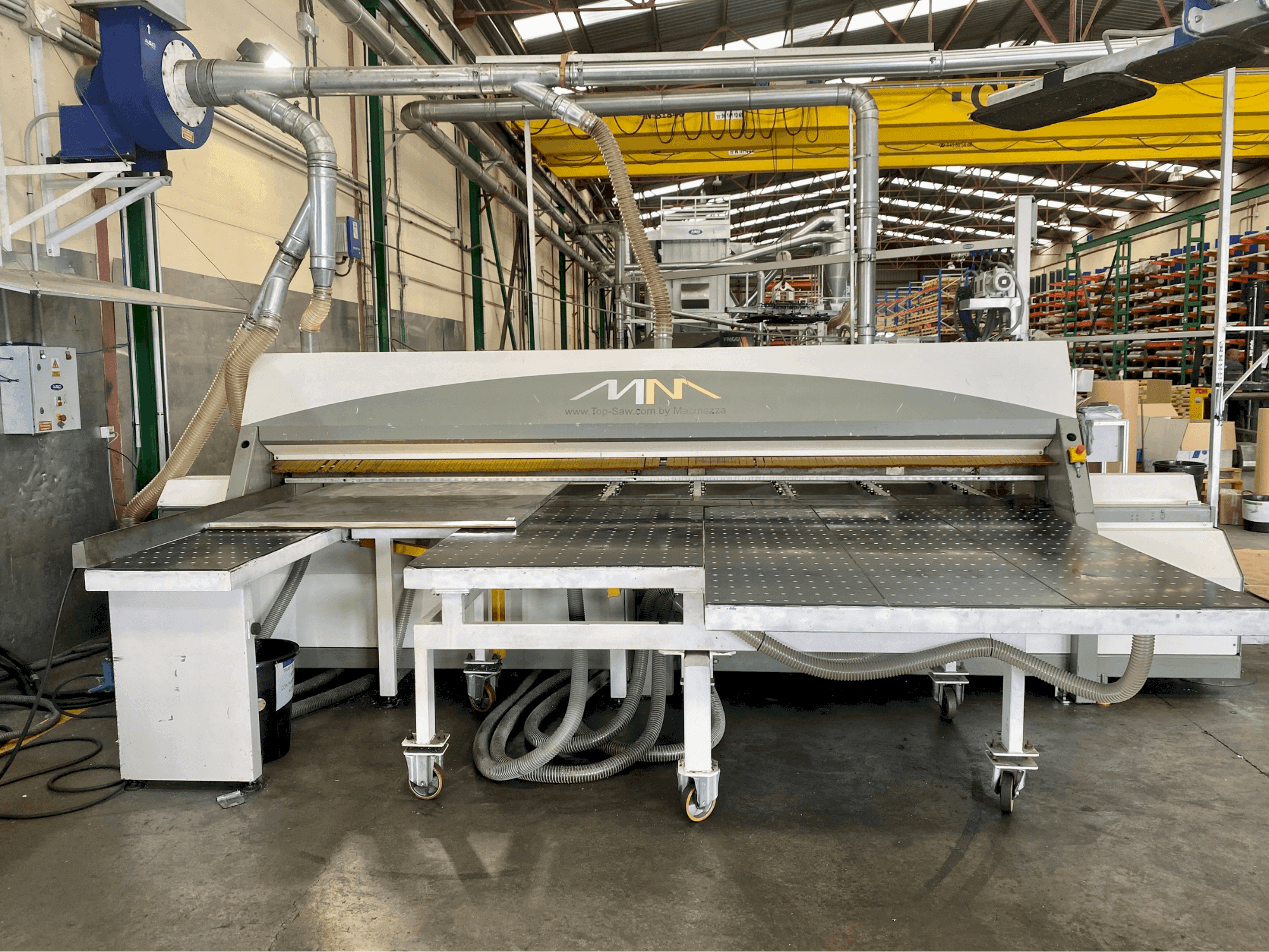 Prikaz  stroja MACMAZZA Top Saw  sprijeda