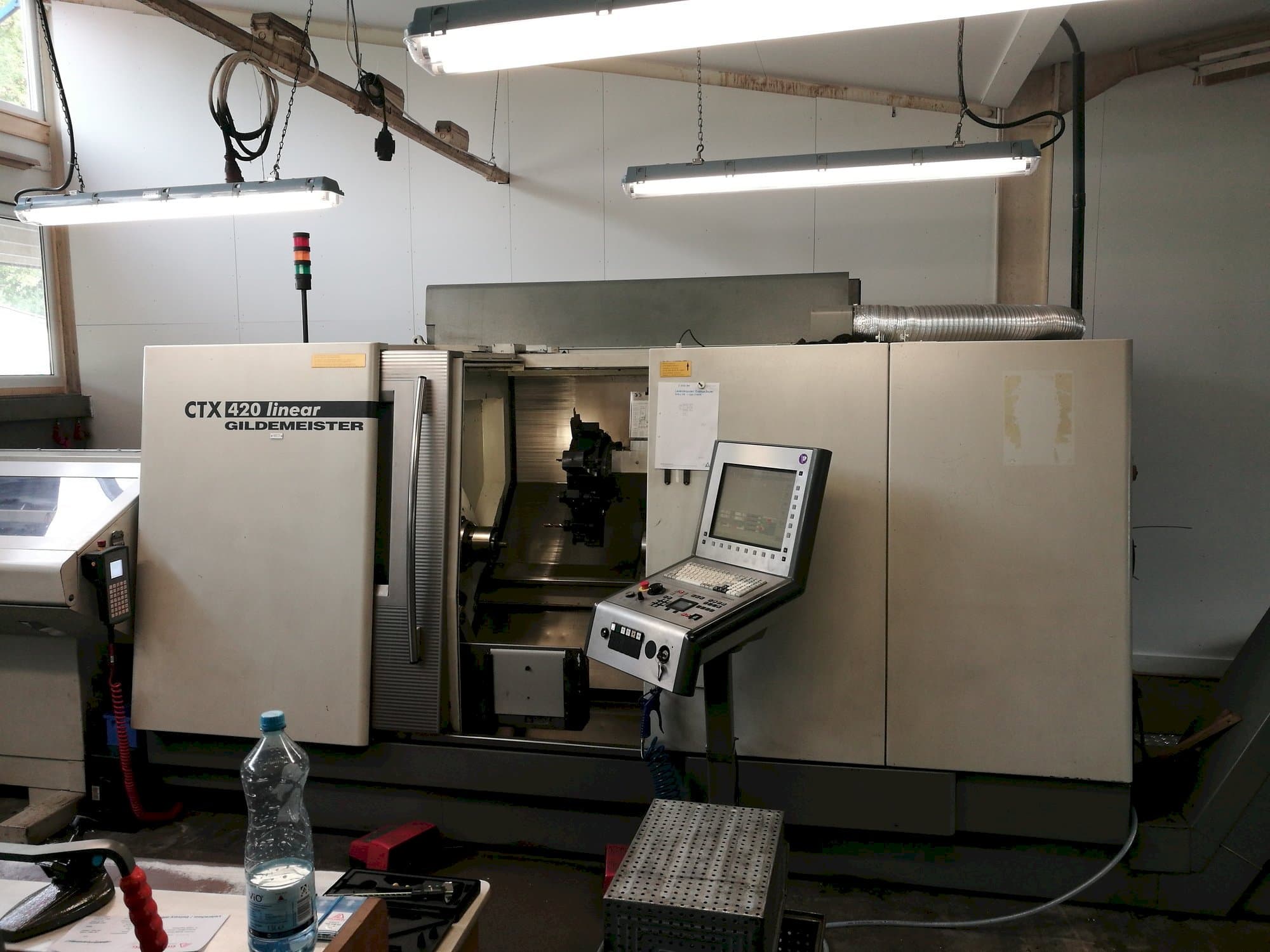 Prikaz  stroja Gildemeister CTX 420 linear  sprijeda