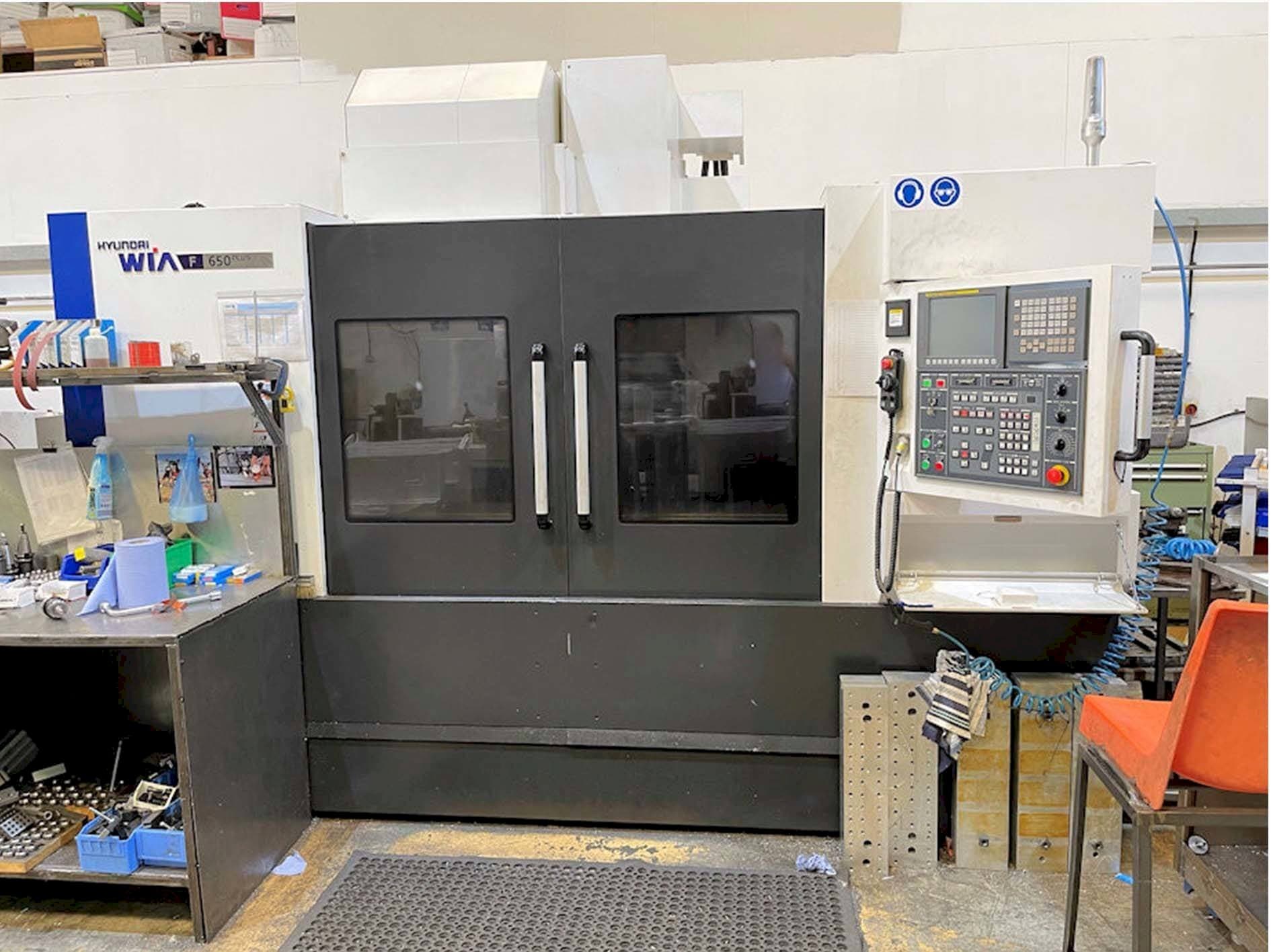 Prikaz  stroja Hyundai Wia F650 PLUS  sprijeda