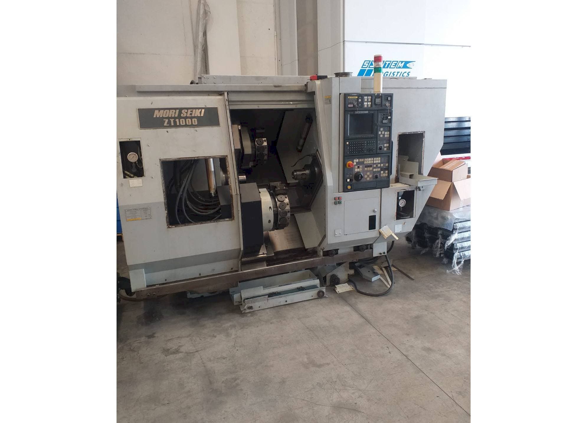 Prikaz  stroja MORI SEIKI ZT 1000  sprijeda