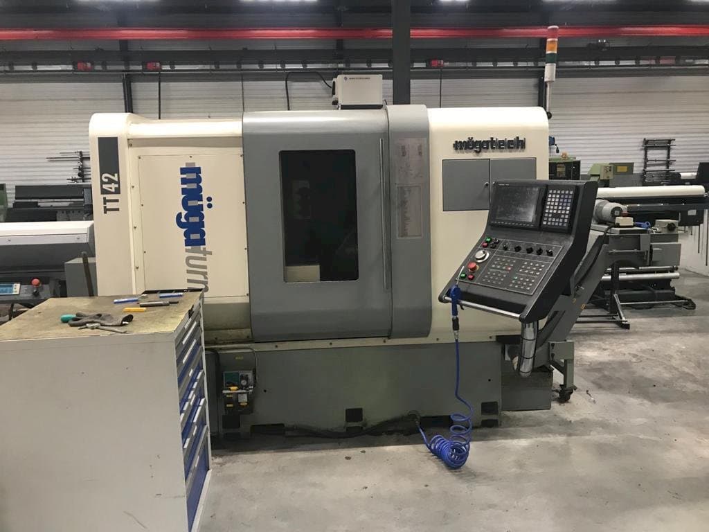 Prikaz  stroja Muga TT-42  sprijeda