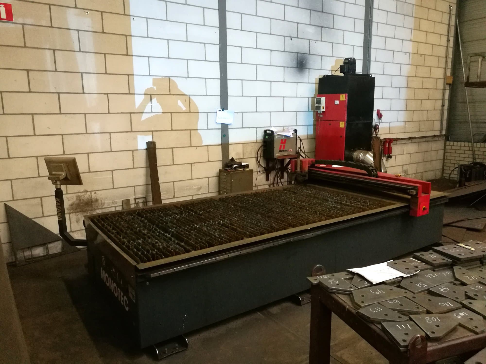 Prikaz stroja KOIKE MONOTEC slijeva