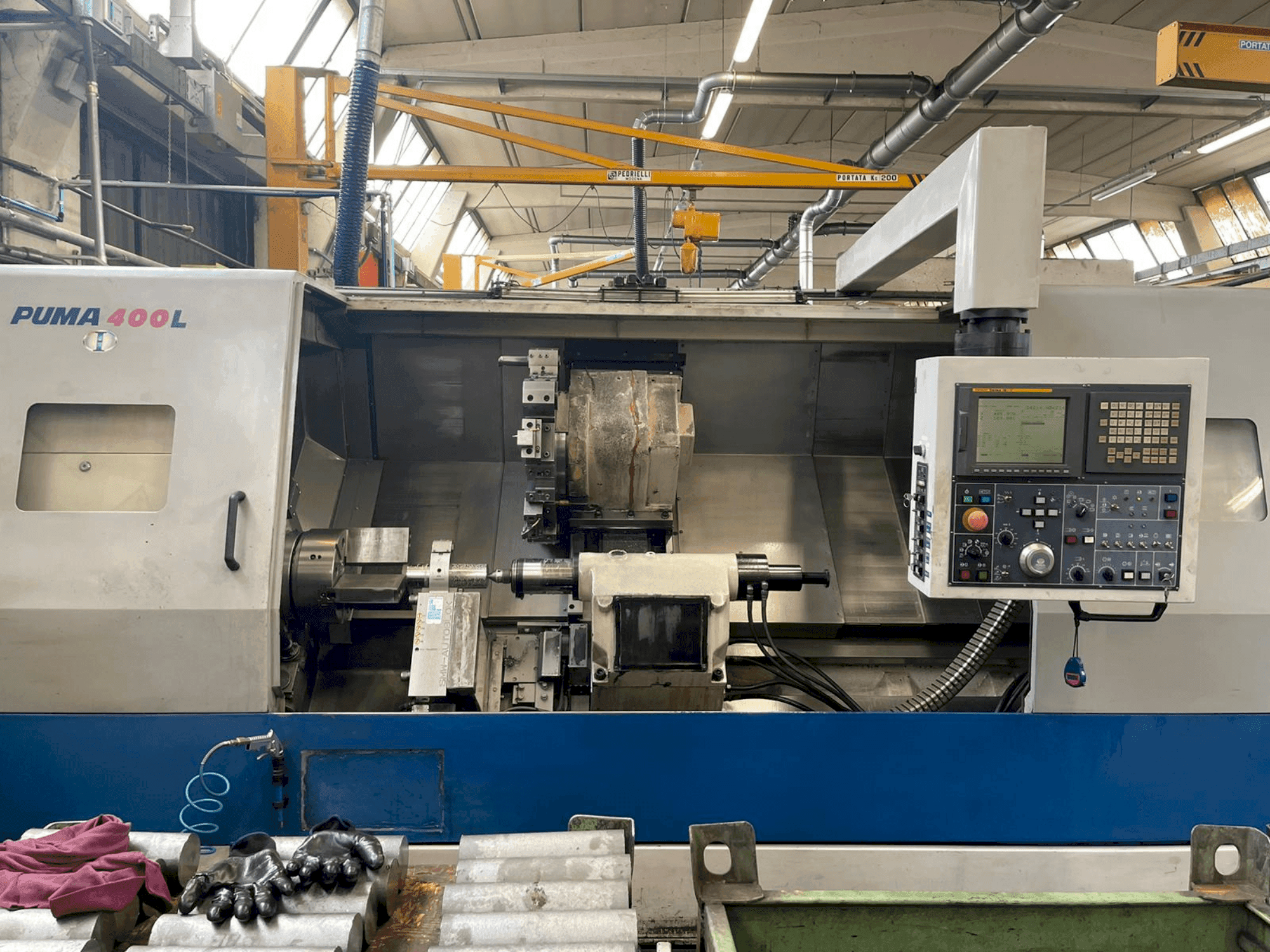 Prikaz  stroja DAEWOO PUMA 400 LA  sprijeda