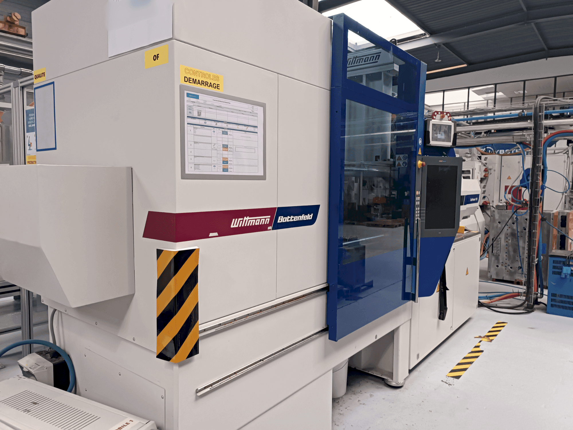 Prikaz  stroja Battenfeld Ecopower 110-130  sprijeda