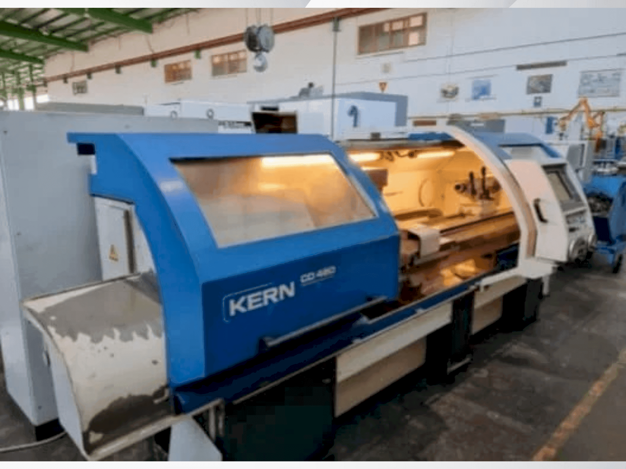 Prikaz  stroja KERN CD 480/2000  sprijeda