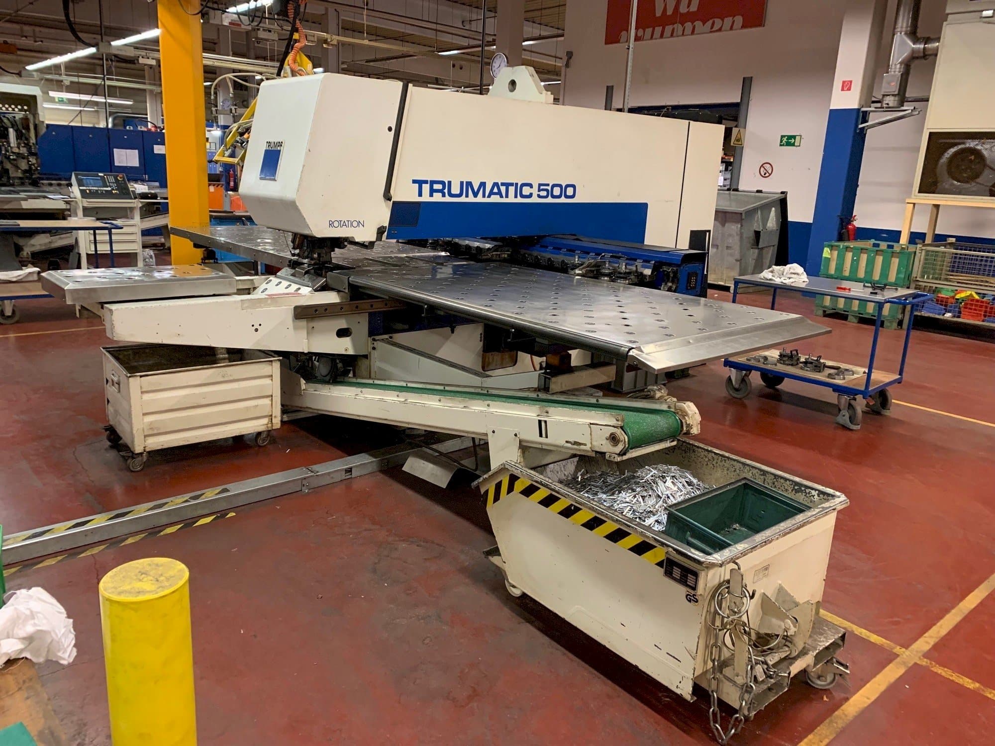 Prikaz  stroja Trumpf TC 500 R  sprijeda