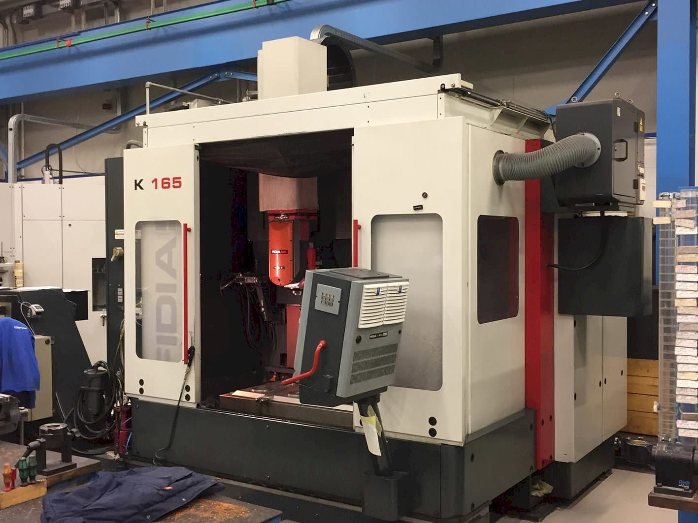 Prikaz  stroja Fidia K165 BSH  sprijeda