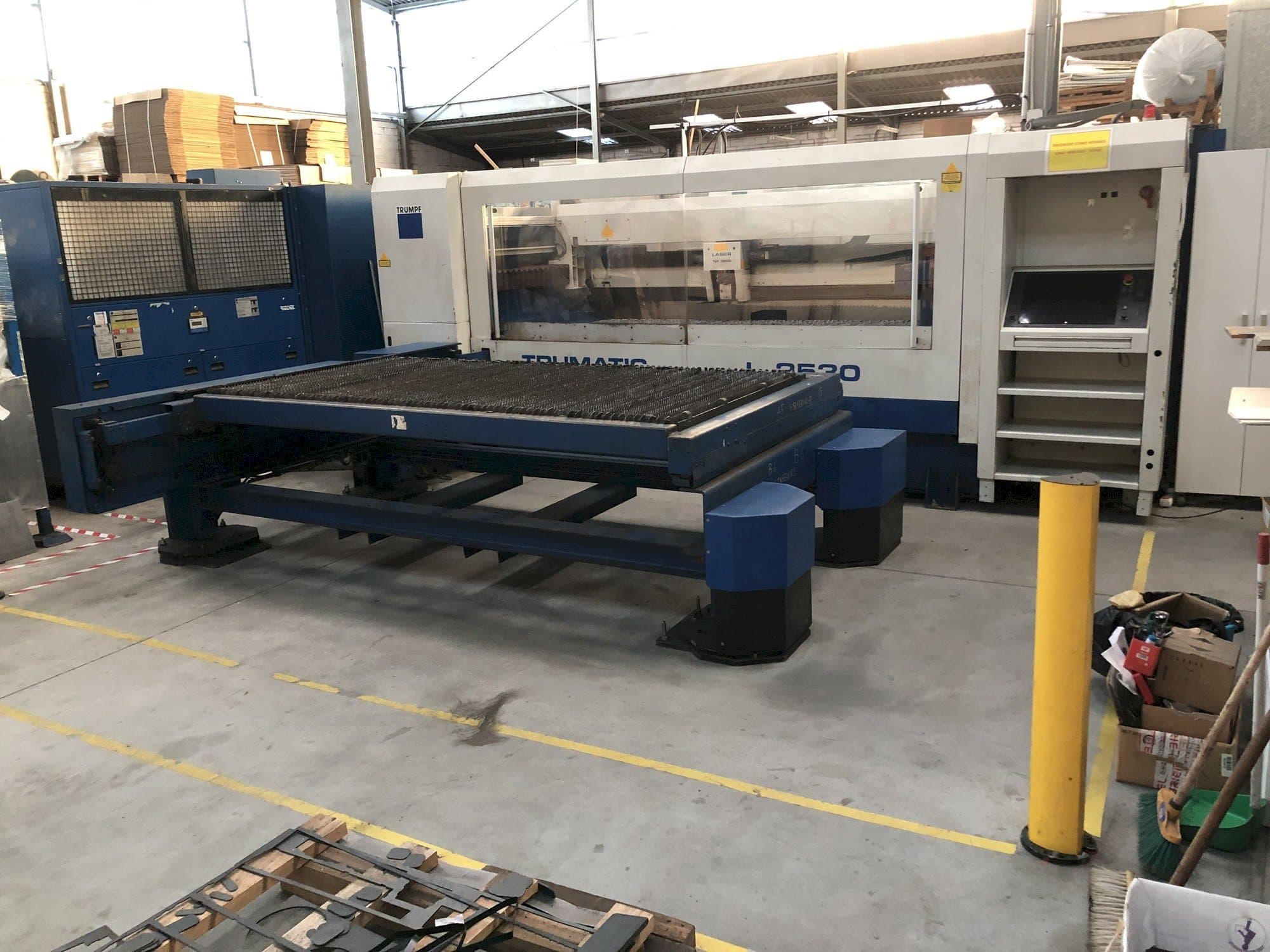 Prikaz stroja Trumpf Trumatic L2530 sprijeda
