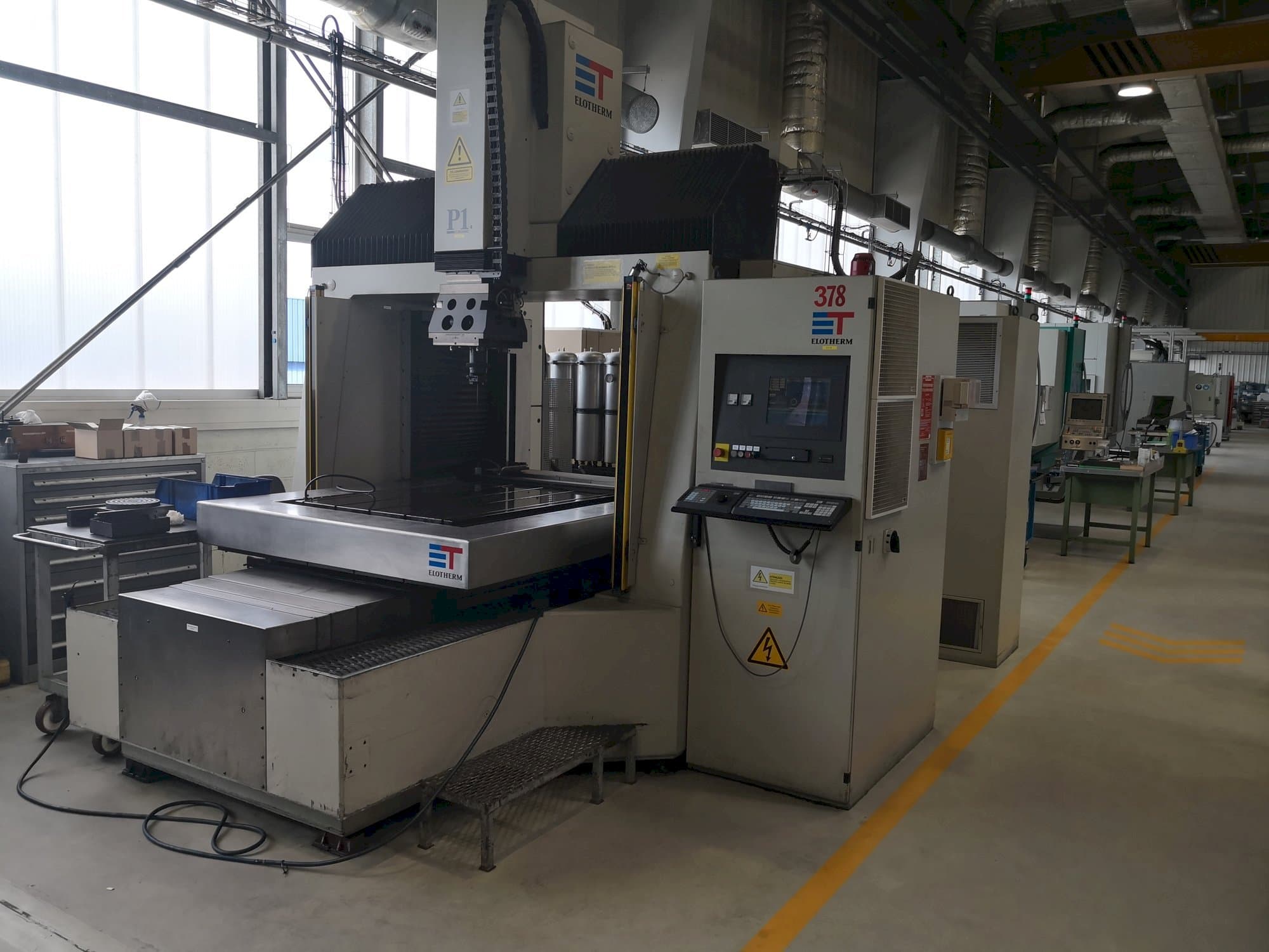 Prikaz  stroja ELOTHERM ELBOMAT P1  sprijeda