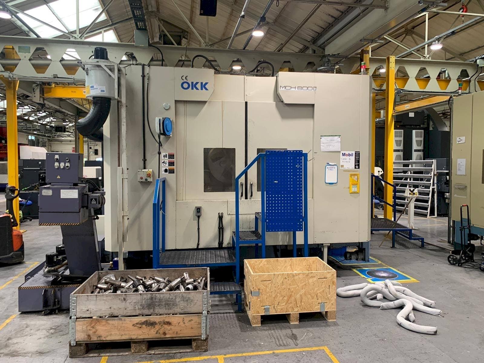 Prikaz  stroja OKK MCH 800II  sprijeda