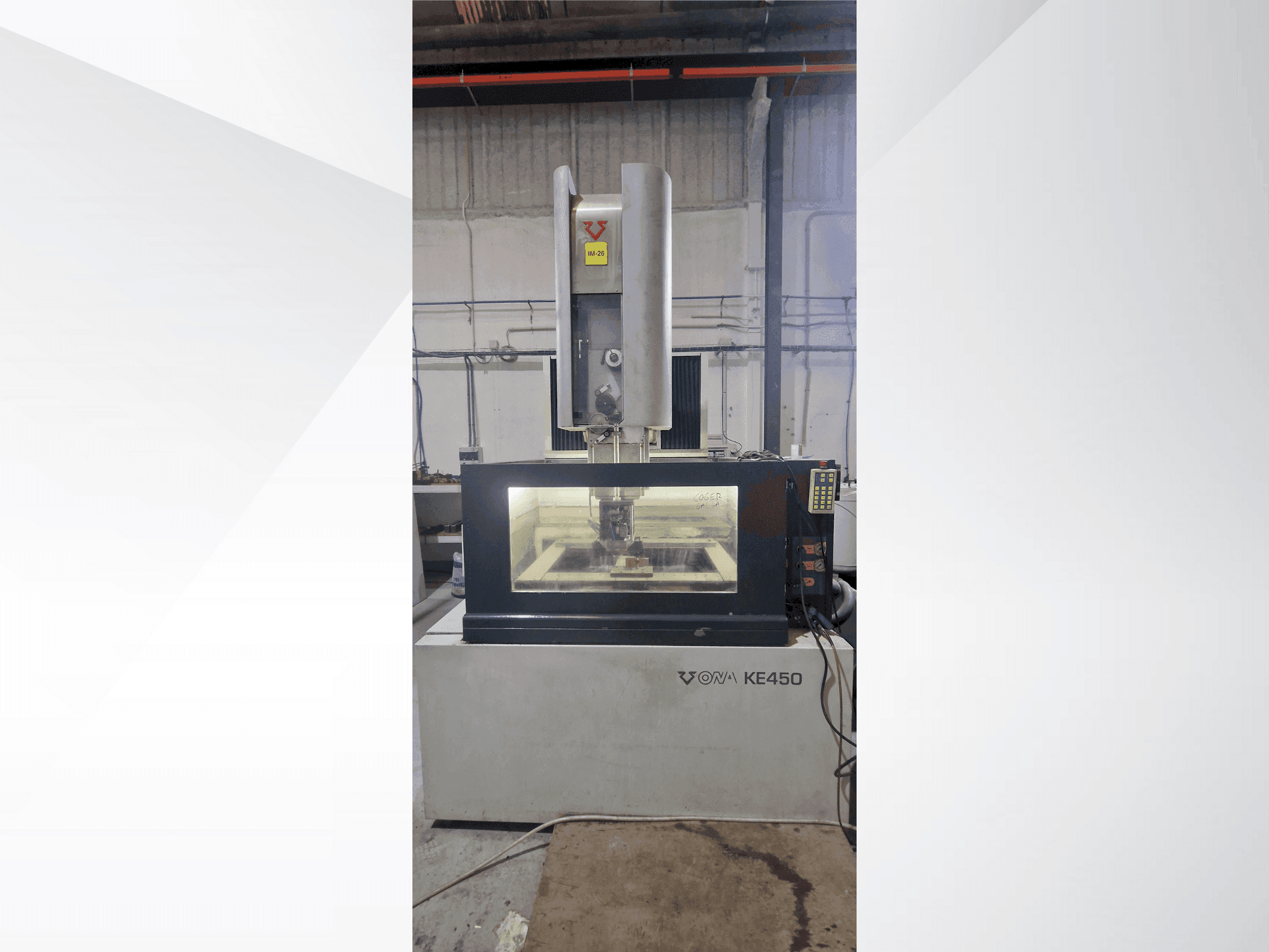 Prikaz  stroja ONA KE 450  sprijeda