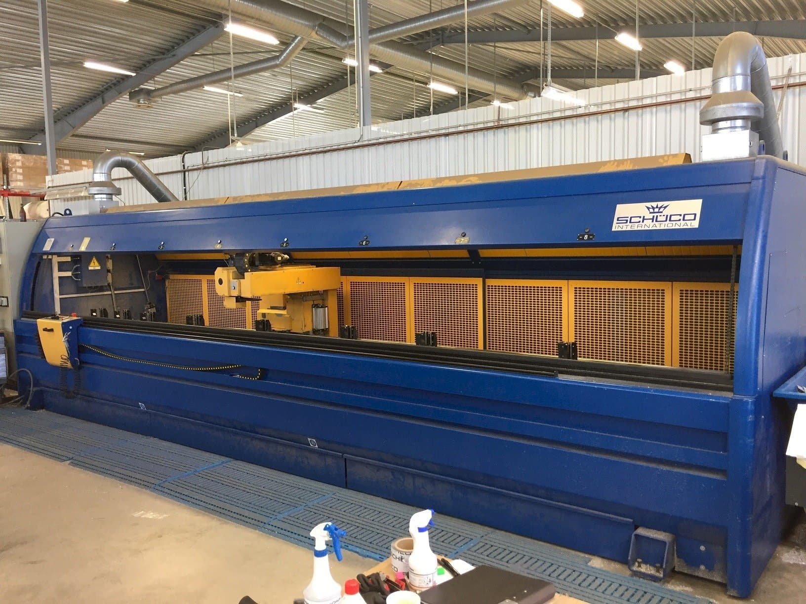 Prikaz  stroja Emmegi Comet  sprijeda