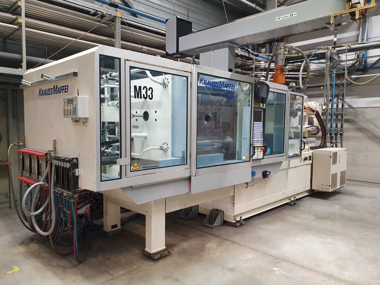 Prikaz  stroja Krauss Maffei 280-1900 C3  sprijeda