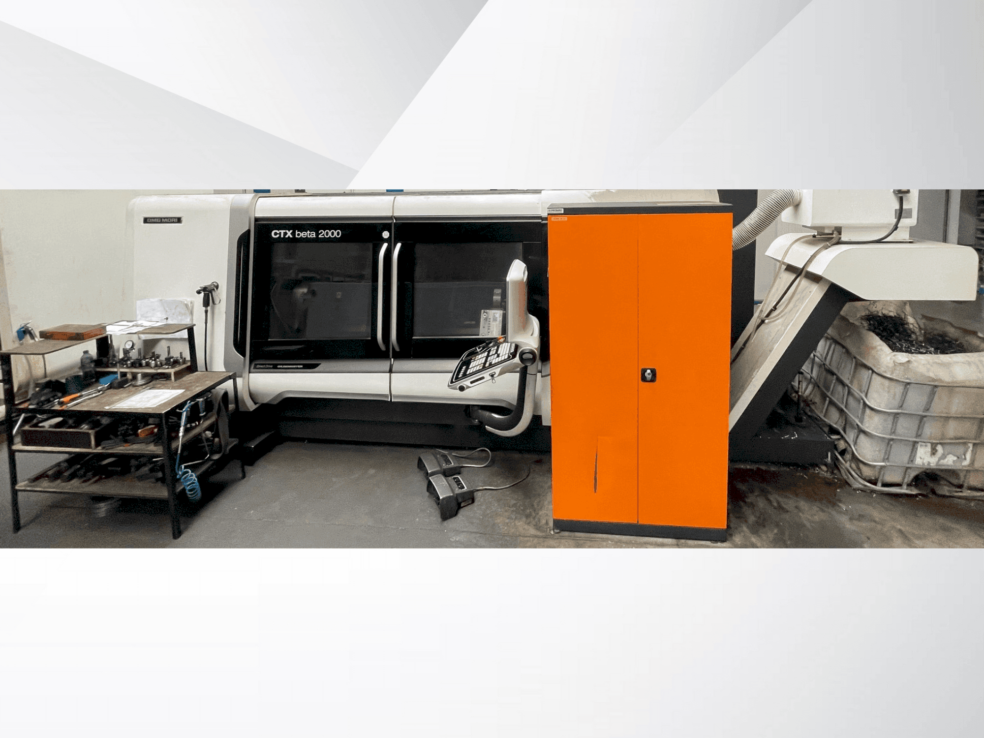 Prikaz  stroja DMG MORI CTX 2000  sprijeda