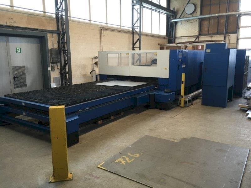 Prikaz  stroja Trumpf TLF 4000 Turbo  sprijeda