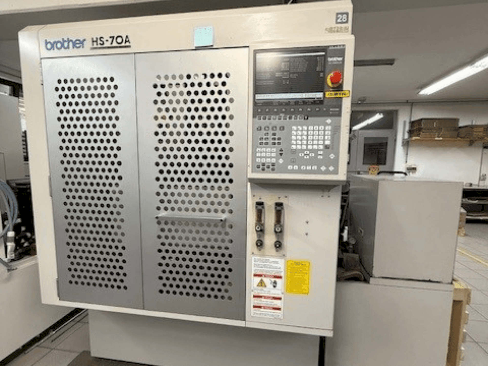 Prikaz  stroja Brother HS-70A  sprijeda