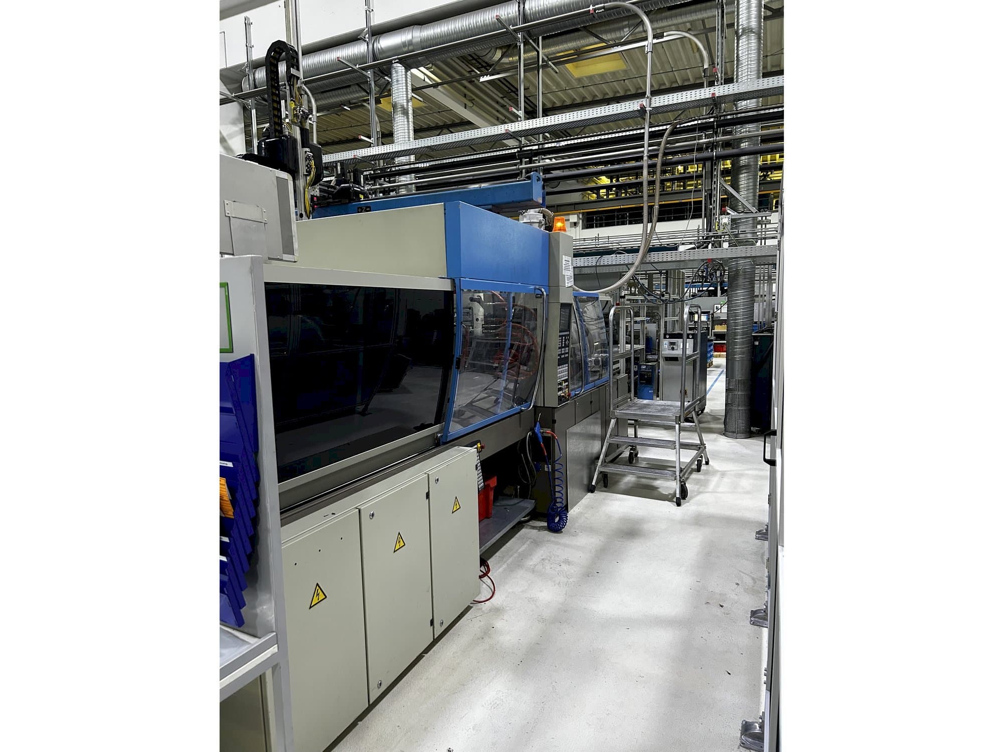 Prikaz  stroja Engel ES 750/175 HL  sprijeda